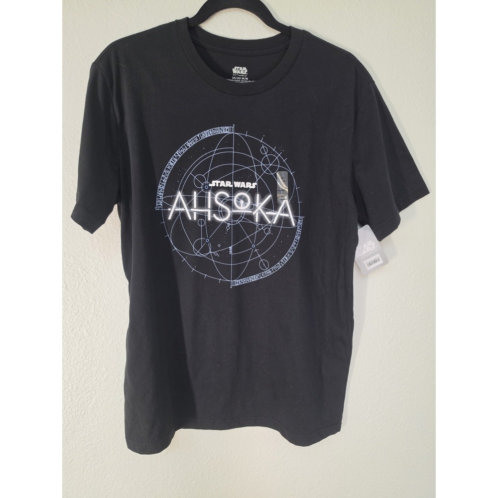 NWT Star Wars T-Shirt Men M Black Ahsoka Print Crew Neck Short Sleeve Tee Top